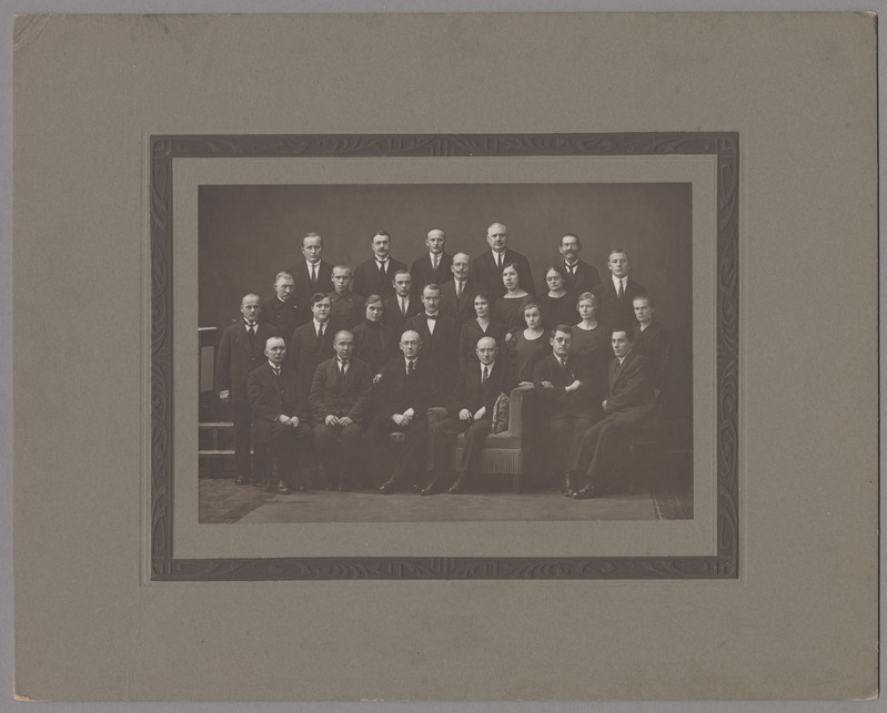 foto papil, Eesti Panga Viljandi osakond, grupp, 1925