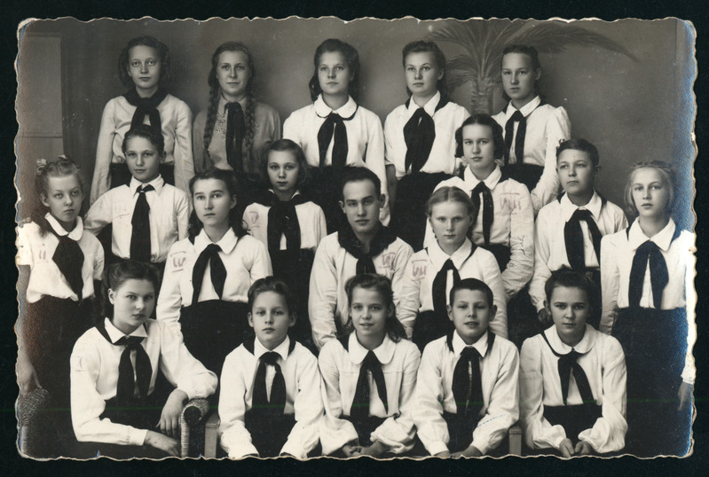 foto, Halliste khk, Mõisaküla, pioneerid, 17.11.1940, foto A. Soots (Kilingi-Nõmme)