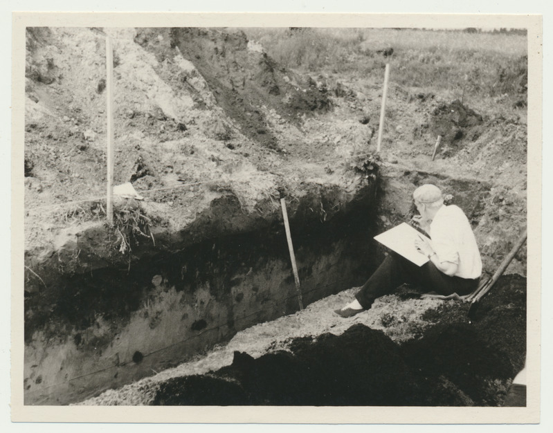 foto Kolga-Jaani khk Siimussaare arheoloogilised väljakaevamised 1962 foto U. Roosimaa