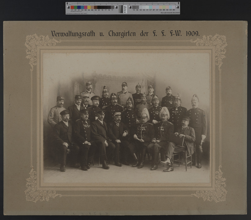 pappalusel foto, Viljandi Vabatahtliku Tuletõrje Ühing (VTÜ), eestseisus  sh A. Eldring, B. Sevigh, A. Schvan, G. Johns, V. Kapp, E. Rieprich, E. Gernhardt, Ehrenberg jt 1909