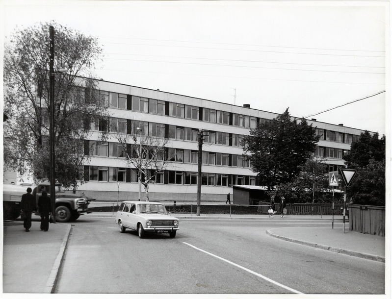 Tartu Raatuse kool, endine 3. keskkool