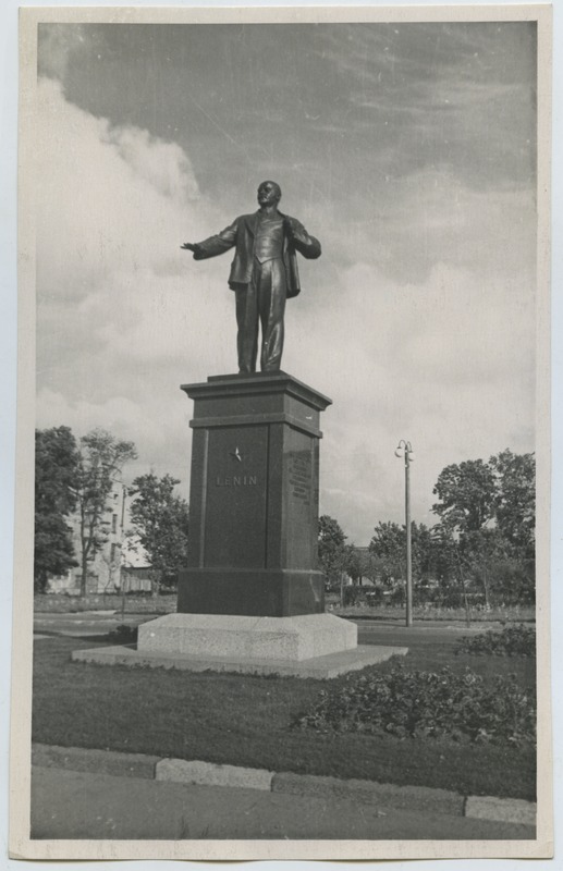 ENSV Tallinn, Lenin - mälestussammas