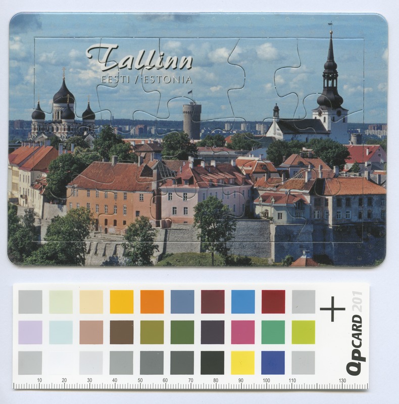 Puslepostkaart Tallinna vaatega.