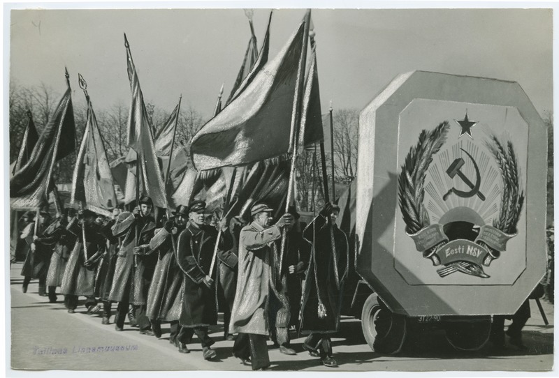 1. mai 1947, töötajate demonstratsioon Võidu väljakul.