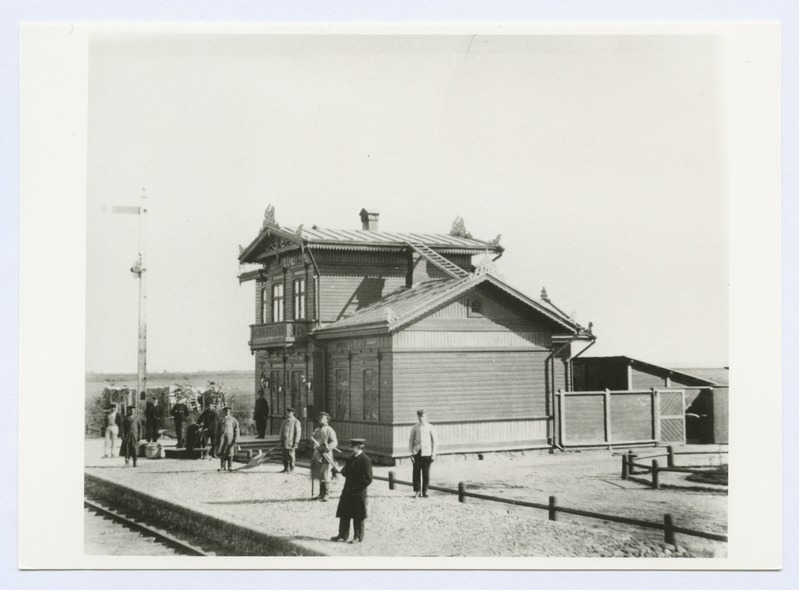 Vaade Kadrina raudteejaamale (koopia).