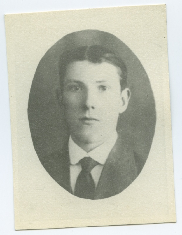 August Vollmann, Eesti AÜ I kongressi saadik, kes hukatud Eesti rahvaväelaste poolt 6.09.1919 Irboskas.