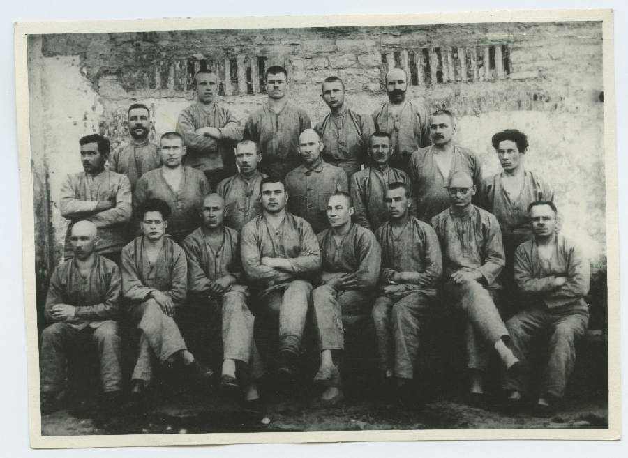 Poliitvangid karistusvanglas 1925. aastal.