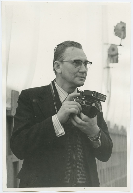 Tallinna Fotoklubi juhatuse liige G. Allikvee Šiauliais.