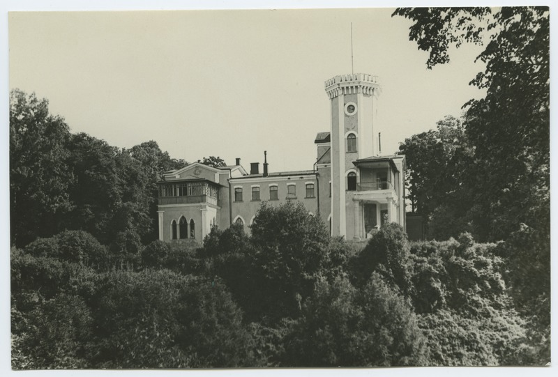 Keila-Joa, vaade lossile.