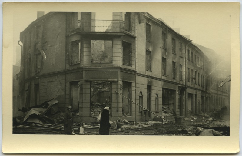 Fotopostkaart- Tallinna purustused