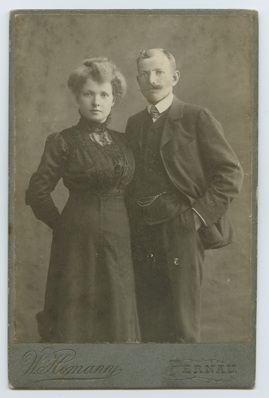 August Kristjanson ja tema õde Alide.