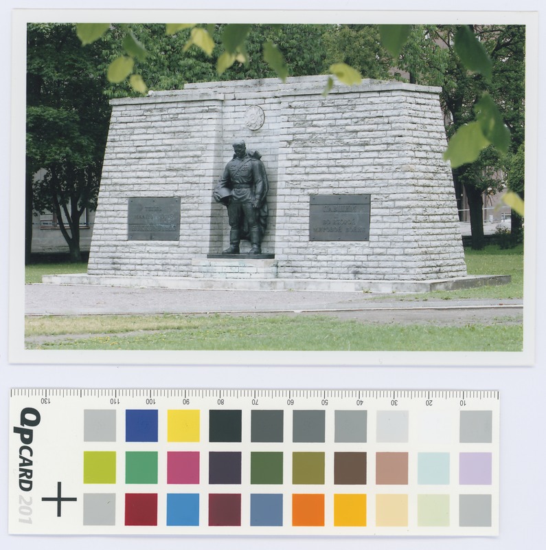 Tallinn, Tõnismäe monument "Teises Maailmasõjas hukkunutele"