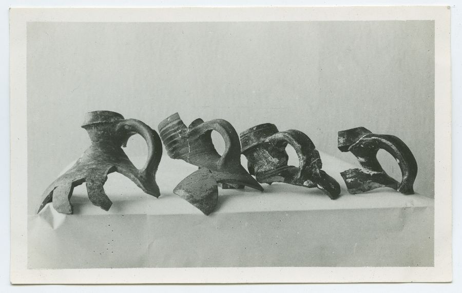 Nelja savinõu kõrvad, Pirita kloostrist.