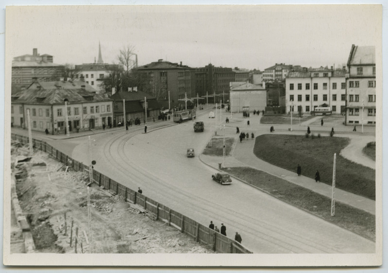 Pärnu maantee Tõnismäel