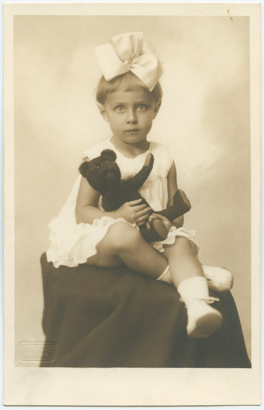 Viivi Raadik.