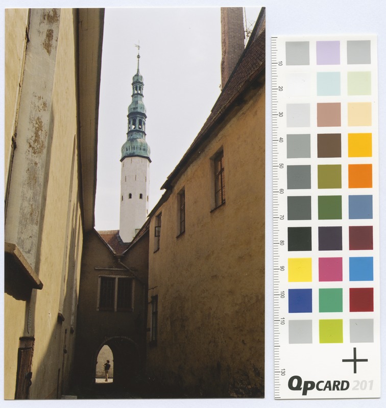 Vaade Tallinna Pühavaimu kirikule Börsi käigust