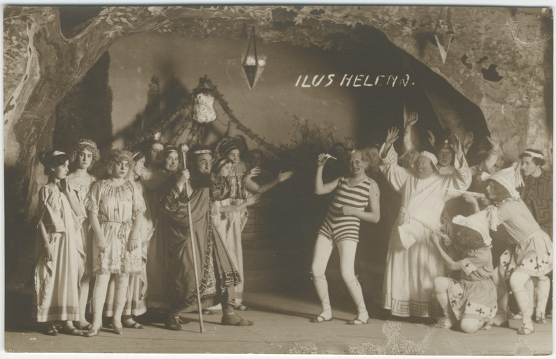 Teater "Estonia" lavastus "Ilus Helena"