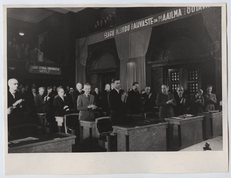 Riigivolikogu koosolek 1940. aasta juulis.