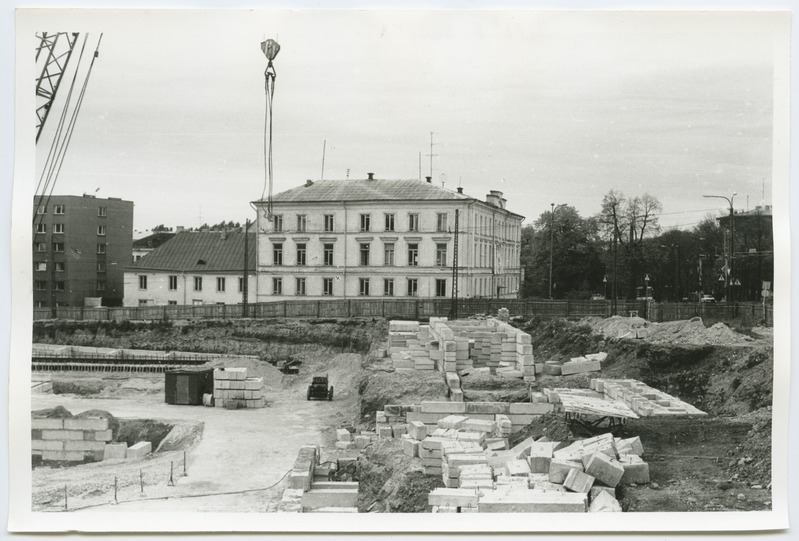 Raamatukogu ehitamine Tõnismäel