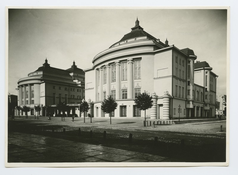 "Estonia" teatri- ja kontserdihoone, Estonia pst. poolne vaade.