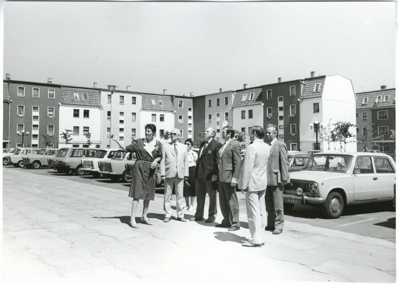 Tallinna delegatsioon Schwerini ringkäigul kesklinnas, 12.06.1989. a.