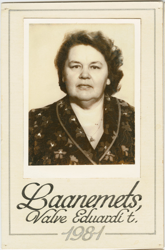 Foto albumist Tallinna TK ENSV teenelised kaubandustöötajad ajavahemikust 1967-1991. Valve Laanemets, Eduardi tütar. 1981.