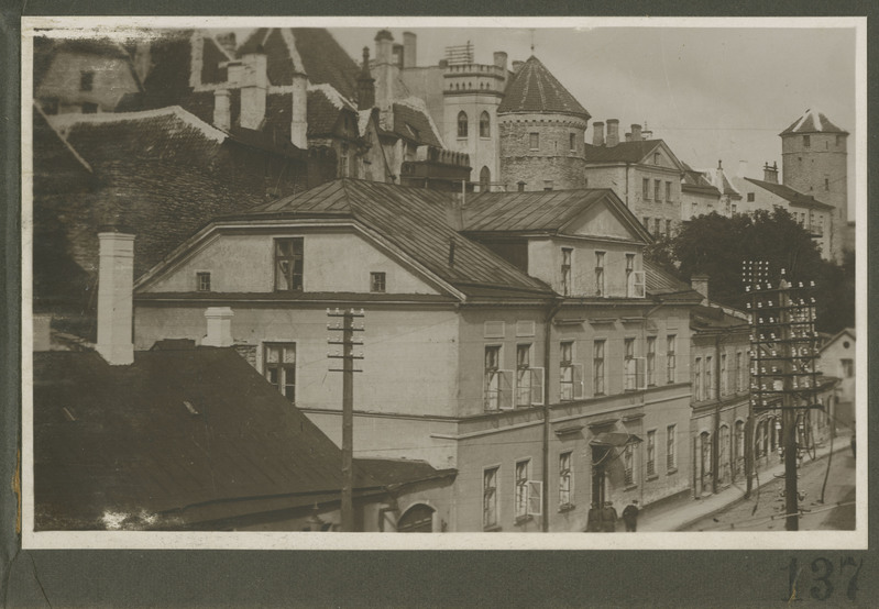 Tallinn. Vaade Uuele tänavale.