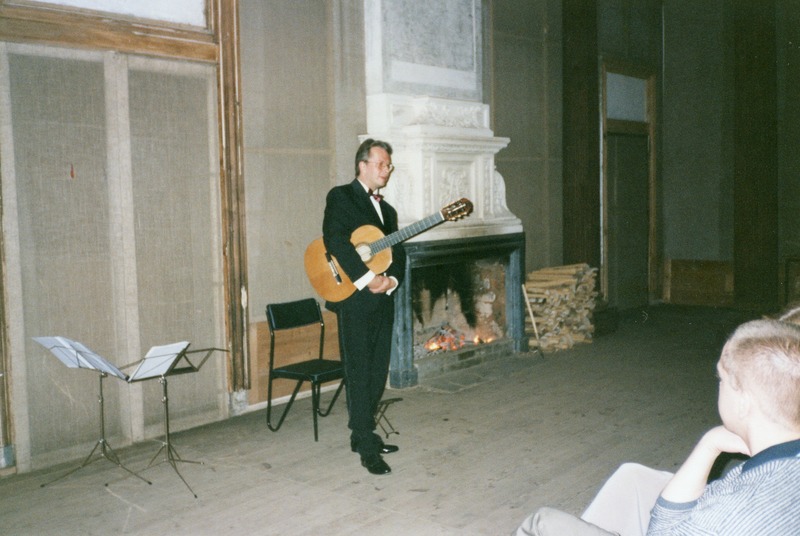 Lossikontsert.Esineb Tiit Peterson