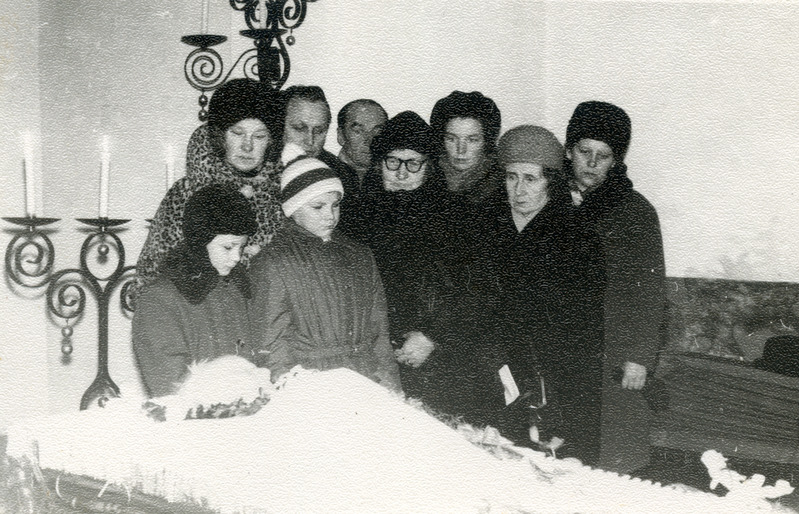 Arnold Liivi matus