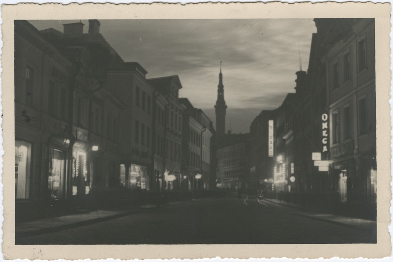 Tallinn, Viru tänav pimedas.
