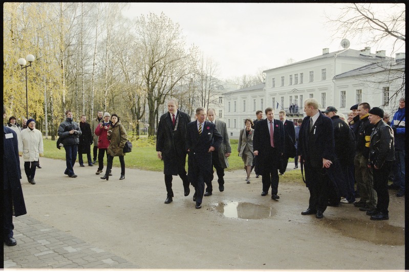 Briti kroonprints Charles külaskäik Tartu Ülikooli,  6. nov. 2001