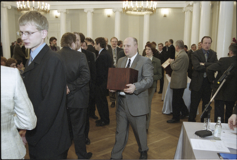 Tartu Ülikooli rektori valimised aulas, 28. veebr. 2003