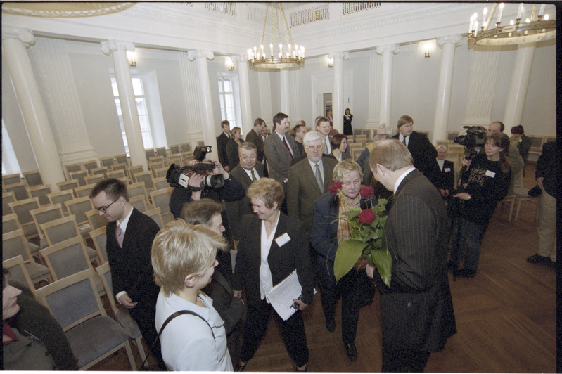 Tartu Ülikooli rektori valimised aulas, 28. veebr. 2003