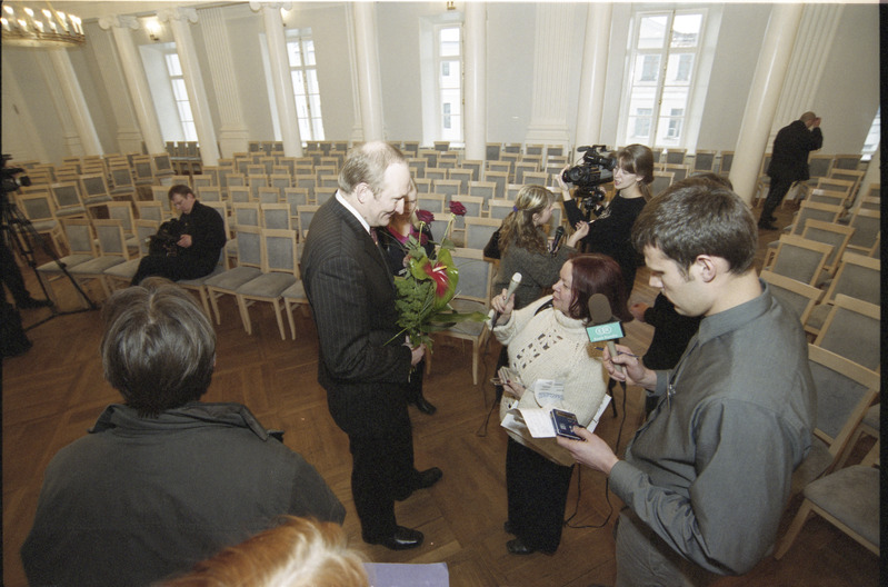 Tartu Ülikooli rektori valimised aulas, 28. veebr. 2003