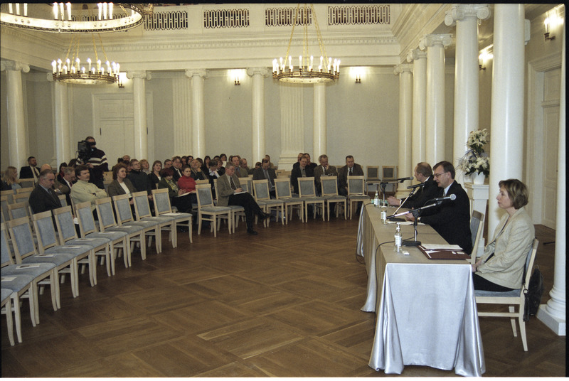 Rektorikandidaatide debatt Tartu ülikooli aulas, 25. veebr. 2003