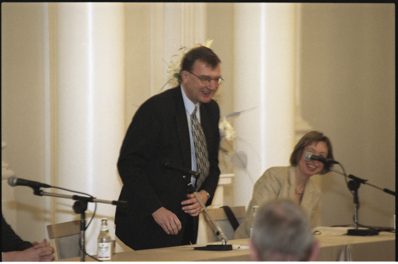 Rektorikandidaatide debatt Tartu ülikooli aulas, 25. veebr. 2003