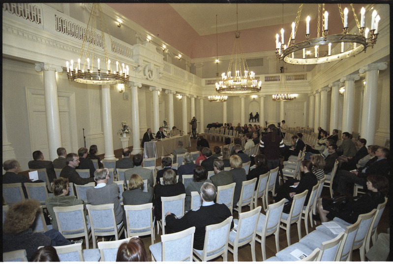 Rektorikandidaatide debatt Tartu ülikooli aulas, 25. veebr. 2003