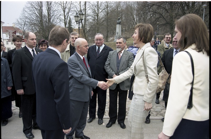 Balti riikide presidentide külaskäik Tartu Ülikooli, 23.- 24. apr. 2003