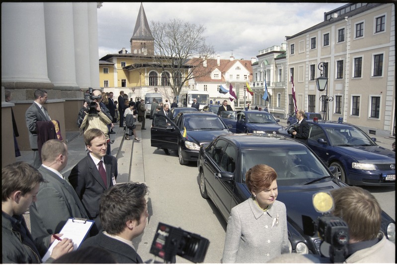 Balti riikide presidentide külaskäik Tartu Ülikooli, 23.- 24. apr. 2003