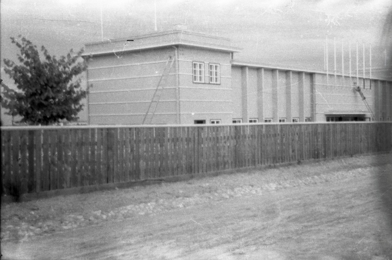 Tamme staadioni tribüün-spordihoone