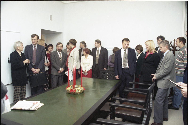 TÜ õppejõudude lektoorium ja aulaloeng Otto detsembris 1997