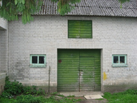 Liivaku talu kaetud õue värav. Kasepää küla, Peipsi tn 1