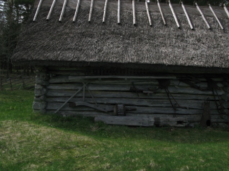 Malvaste küla Mihkli muuseumi raida põhjanurk