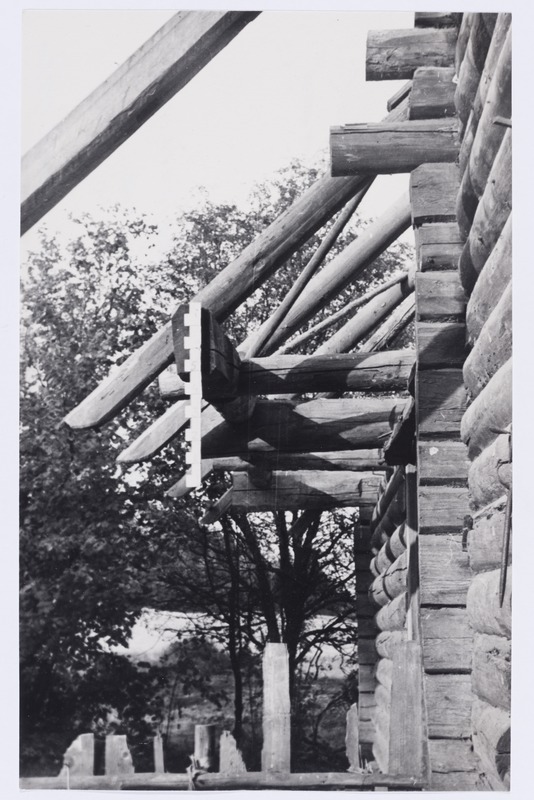 Rusi rehemaja lahtivõtmine, sarikate kostruktsioon rehealuse esiküljel