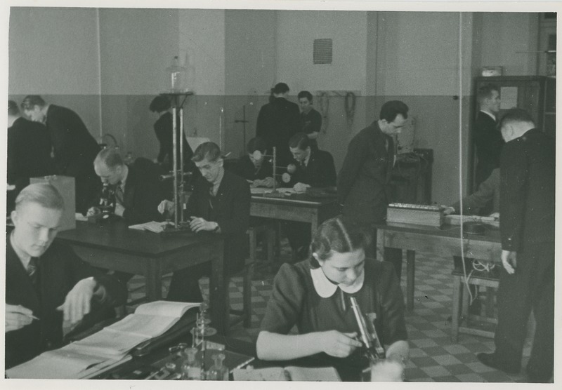 Füüsika praktikum Tallinna Tehnikaülikoolis, 1939