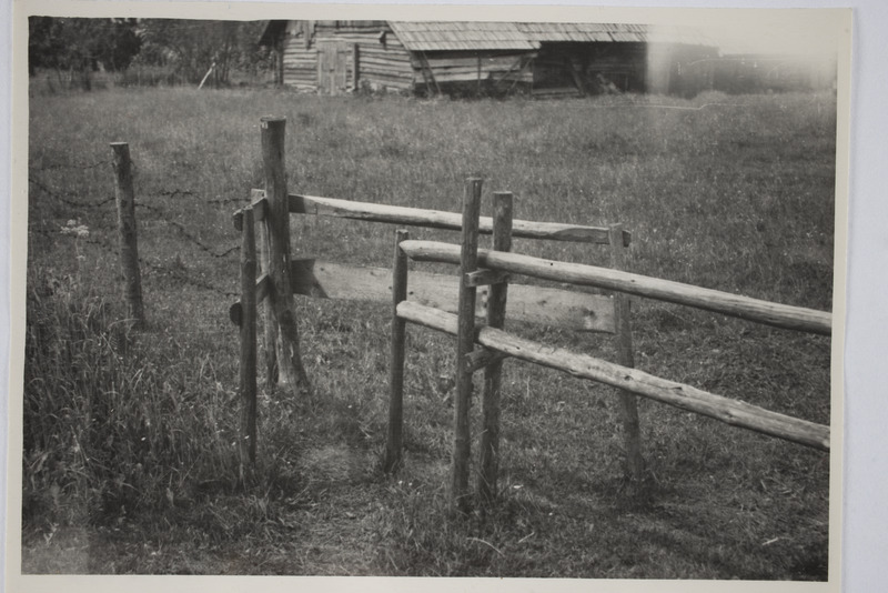 Värav (eh. 1938). Abitalu, Lüüste k, Vändra khk