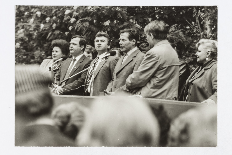 "Elupuu" pidustuste avamine. Esineb vepsa kirjanik (vepsakeelne) Anatoli Petuhhov.