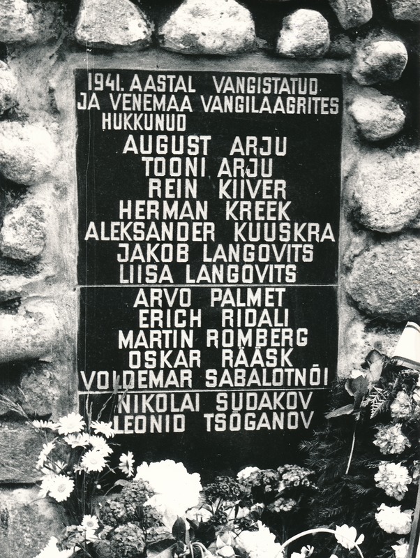 Nõukogude Liidu okupatsiooni ohvrite mälestussammas Iisakus