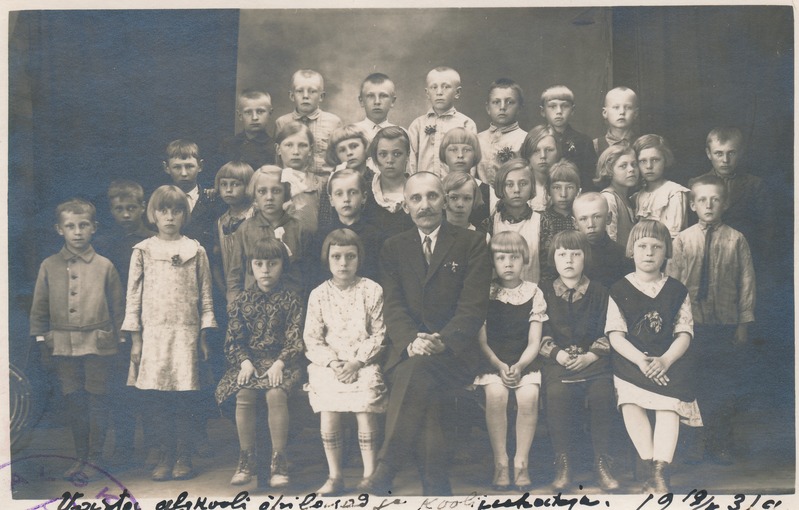 Vasta algkooli õpilased