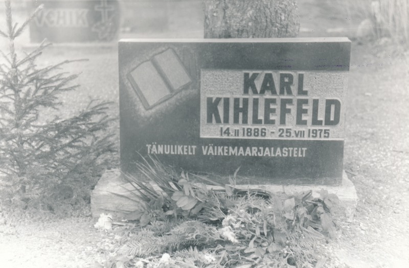 Mälestustahvel Karl Kihlefeldile Väike-Maarjas